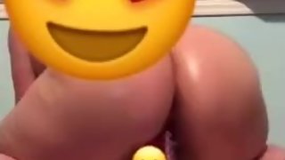 Sexy pawg riding dildo