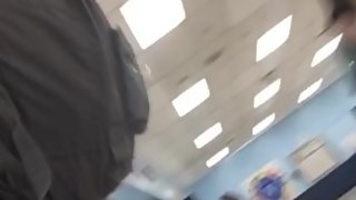 Teen with beautiful ass walking slomo