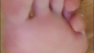 Bare legs and feet - Sexy young Goddess with pretty feet - worship me loser