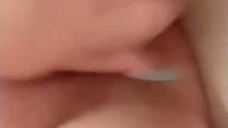 Dirty whore cums on her toy for daddy